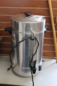 lot 548 image: Coffee Maker 100-cup