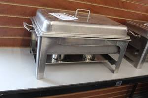 lot 518 image: Full-Size Chafing Dish with Full Size 8-Quart Pan