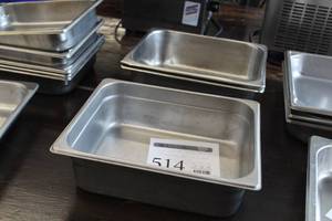 lot 514 image: Lot of (3) 6-Quart Half-Size Stainless Steel Chafing Pan