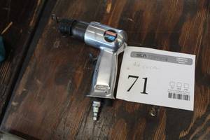 lot 71 image: Craftsman 191190 Pneumatic Hammer