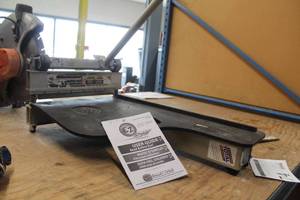 lot 73 image: Bullet Tools 113 EZ Shear Laminate Flooring Cutter