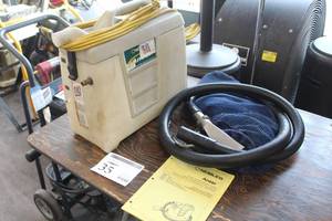 lot 35 image: Tennant Nobles 608681 Anser Compact Carpet and Upholstery Extractor