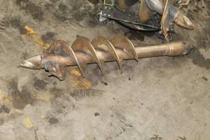 lot 14 image: 9 Auger Bit