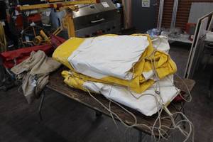 lot 550 image: Anchor 20x20 Rope & Pole Tent, Carry Bag