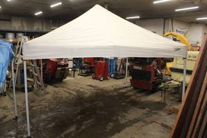 lot 556 image: Caravan 10x10 Instant Canopy