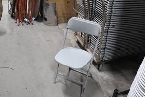 lot 1421 image: Lot of (10) MetalPlastic Folding Banquet Chairs