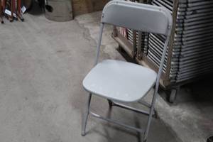 lot 1473 image: Lot of (10) MetalPlastic Folding Banquet Chairs