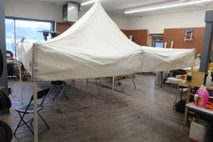 lot 554 image: E-Z Up Express II 10x10 Instant Shelter Canopy