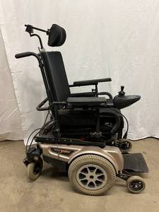 lot 2 image: MSRP $10,000 Pride Mobility Jazzy 1122 Power Wheelchair with ELECTRIC TILT & Care Assist Control In Back - Has Some Wear & Tear & Works But Needs Battery Replacement As The Charge Does Last More Than A Few Minutes - Seat Width 20