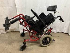 lot 4 image: MSRP $3500 Invacare Solara Tilt-In-Space Red Wheelchair Heavy Duty Frame Yet Light Weight - 300lb Capacity - Great Condition
