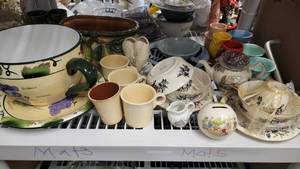 lot 94 image: Large Collection of Beautiful China-Lennox & More
