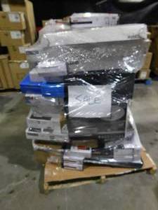 lot 10 image: Pallet lot of Delta Faucets