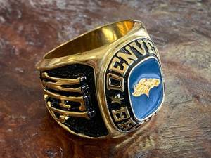 Denver Broncos Oversized Ring (1 12 diameter)
