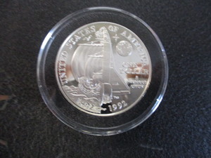 29. 1992-P Columbus Quincentenary US Commemorative Silver Dollar - 1oz Silver in Removable Protective Capsule