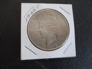 44. 1922-P Peace Silver Dollar - Nice Cartwheel Effect and Flash