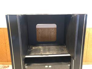 Entertainment center