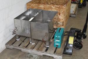 lot 728 image: Crest Ultrasonics Tru-Sweep Genesis Ultrasonic Machine, (2) Tanks