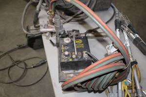 lot 735 image: Bug-O Systems Bug-0343 120V Welding Travel Carriage