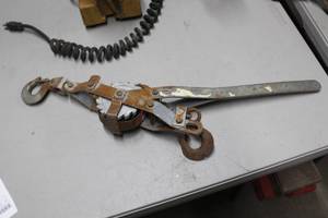 lot 792 image: Cable Winch