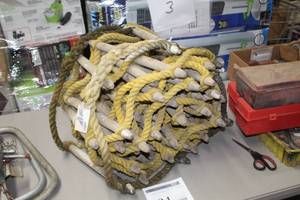 lot 804 image: Rope Ladder