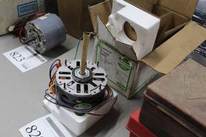 lot 822 image: Century D1026 Furnace Blower Motor (New )