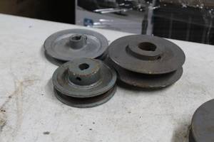 lot 845 image: Lot of (3) V-Belt Pulley 1 Groove