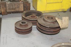 lot 848 image: Lot of (3) V-Belt Pulley 1 Groove