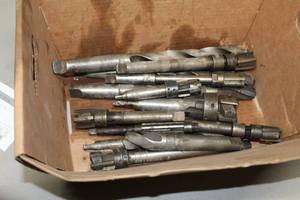 lot 866 image: Lathe Machining Bits, Wood Box