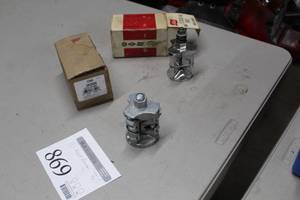 lot 869 image: Lot of (2) Ridge Reamers (New In Box )