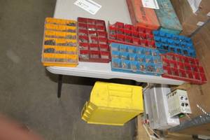 lot 877 image: Lot of (6) Plastic Parts Organizers, Assorted Screws and Washers