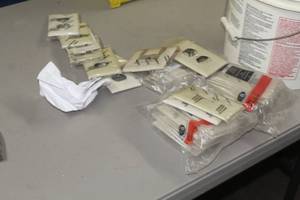 lot 919 image: Electrical Supplies - Outlets, Switches, Cover Plates (New )