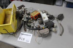 lot 918 image: Electrical Supplies - Boxes, Plugs