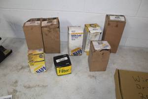 lot 929 image: Lot of (8) NAPA Gold Assorted Fuel & Oil Filters (New In Box )