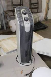 lot 586 image: Holmes HAP1200 Air Purifier