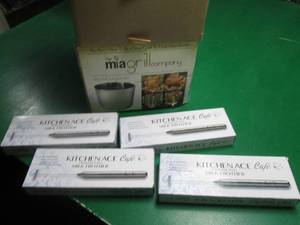 Mia Grill beercan style cooker for over or grill use and 4 milk frothers