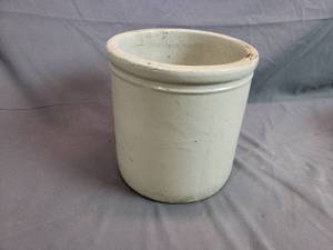 Medium Size Crock, No Markings