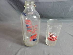 Dairyland Milk Bottle, Super Fair Measuring Cup