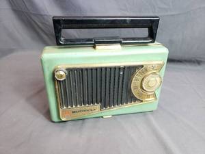 Vintage Motorola 56L4 Radio