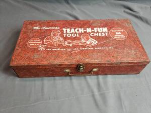 The American Teach-N-Fun Tool Chest