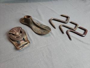 Metal Roller, Hooks, Shoe Format