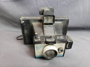Polaroid Autofocus 660 and Super Shooter Land Camera