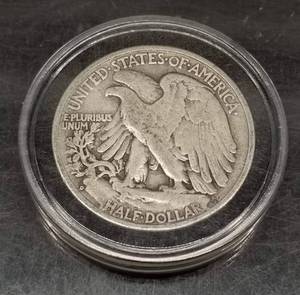 1943-D WALKING LIBERTY HALF DOLLAR IN AIRTITE