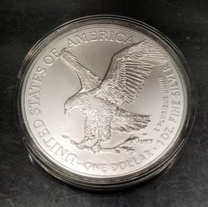 2022 AMERICAN SILVER EAGLE 1 TROY OZ .999 FINE SILVER IN AIRTITE