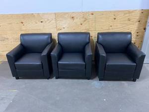 lot 27 image: Lot of 3 Lounge Chairs (Black)