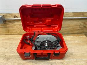 lot 11 image: MILWAUKEE 15 Amp 7-14 in. Tilt-Lok Circular Saw with Hard Case