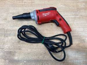 lot 13 image: MILWAUKEE 0-4000 RPM Drywall Screwdriver
