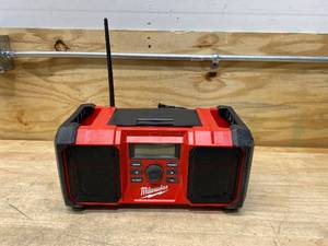 lot 48 image: MILWAUKEE M18 18-Volt Lithium-Ion Cordless Jobsite Radio (Tool Only)