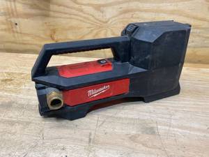 lot 20 image: MILWAUKEE M18 18-Volt 14 HP Lithium-Ion Cordless Transfer Pump (Tool Only)