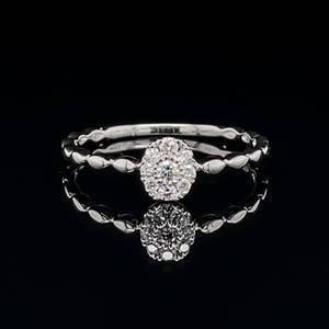 Brand New Petite Diamond Oval Cluster Stacking Promise Raindrop Ring in 14k White Gold $1,550 Retail