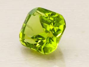Large 5.80 Carat Natural Peridot Gemstone $1160 Retail